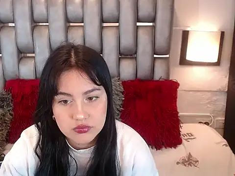 Snapshot of Sofiia_Vega_ chatting on April 18, 2026, 11:45 am Sofiia Vega online show from April 18, 2026, 11:45 am