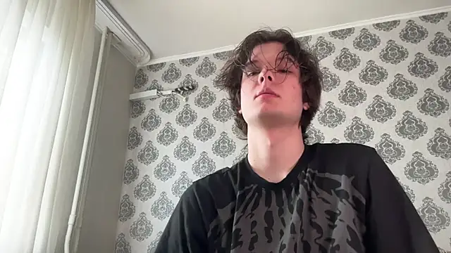 tomasdickpick online show from May 9, 2026, 8:28 am