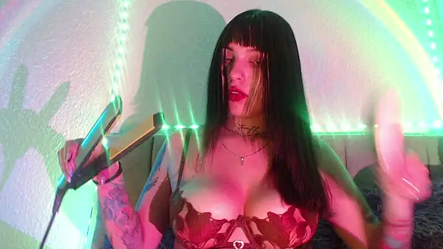 Val Time online show from May 28, 2026, 6:25 pm