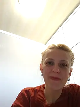 MiaLove183 online show from April 5, 2026, 9:05 am