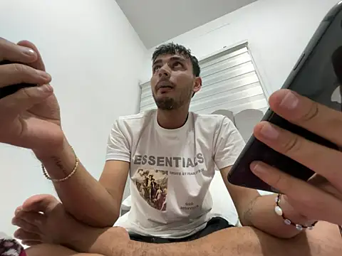 Snapshot of Velvet_man chatting on March 25, 2026, 9:57 pm Velvet man online show from March 25, 2026, 9:57 pm