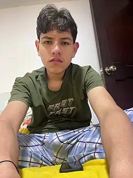 Snapshot of juanma759 chatting on April 7, 2026, 3:19 am juanma759 online show from April 7, 2026, 3:19 am