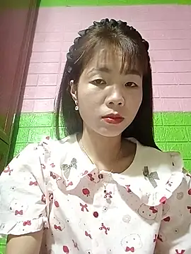 AmyLinee01 online show from May 31, 2026, 5:35 am
