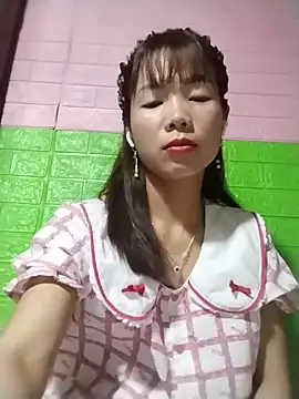 AmyLinee01 online show from June 5, 2026, 7:19 pm