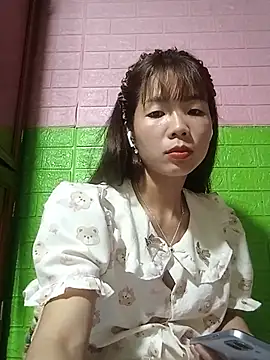AmyLinee01 online show from June 4, 2026, 5:17 pm