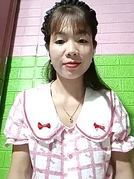 AmyLinee01 online show from June 1, 2026, 7:24 pm