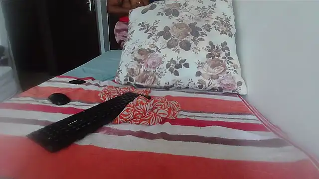 Lucia-boobs online show from May 3, 2026, 6:18 am