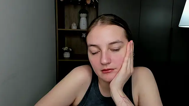 AmiBeguhl online show from March 23, 2026, 2:22 am