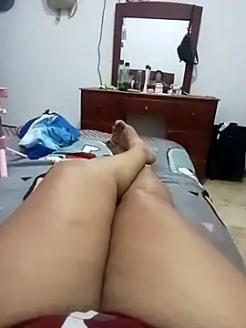 sexymomsn online show from July 31, 2026, 3:39 am