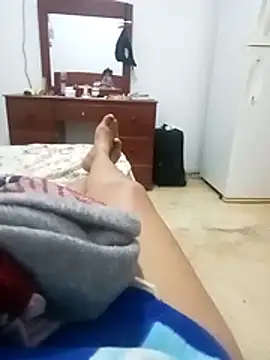 sexymomsn online show from August 6, 2026, 7:09 pm