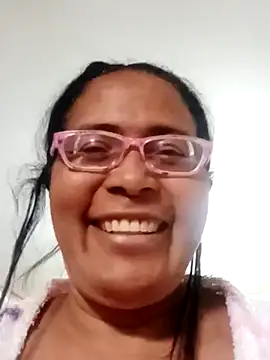 sexymomsn online show from April 23, 2026, 7:48 pm
