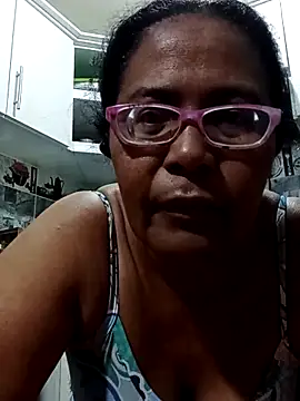 sexymomsn online show from April 18, 2026, 11:34 am