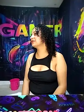 Snapshot of Sofia_Alane chatting on March 27, 2026, 9:43 am Sofia Alane online show from March 27, 2026, 9:43 am