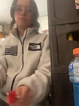 samantha dulce online show from April 15, 2026, 7:51 pm