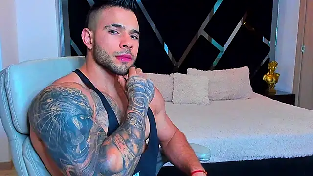 Raytorres online show from May 15, 2026, 11:03 pm