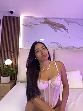 Snapshot of ElenaJamess chatting on March 25, 2026, 12:26 pm ElenaJamess online show from March 25, 2026, 12:26 pm