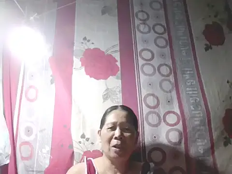 Snapshot of MsMilf_Palangga chatting on April 5, 2026, 11:55 pm MsMilf Palangga online show from April 5, 2026, 11:55 pm