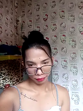 Snapshot of Lady_trix01 chatting on May 24, 2026, 5:51 am Lady trix01 online show from May 24, 2026, 5:51 am