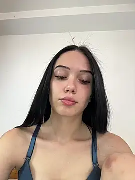 icedrosemarye online show from June 26, 2026, 1:39 pm