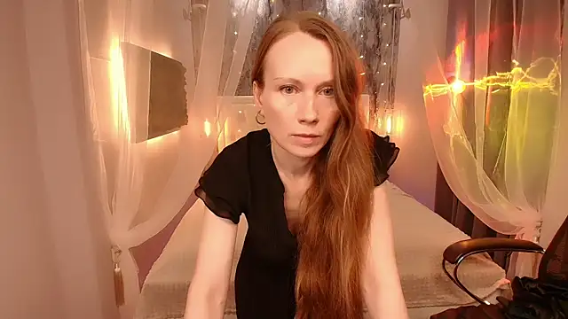 NicoleMiless online show from May 12, 2026, 12:22 pm