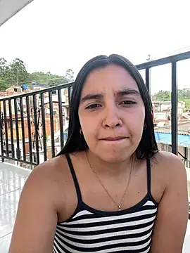 Snapshot of HaileyBiieber chatting on April 4, 2026, 9:21 pm HaileyBiieber online show from April 4, 2026, 9:21 pm