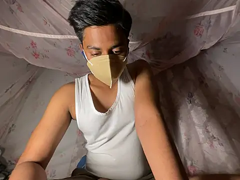 Snapshot of sinner2511 chatting on March 29, 2026, 3:57 pm sinner2511 online show from March 29, 2026, 3:57 pm