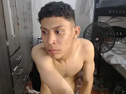 mastercum28 online show from May 21, 2026, 4:54 am