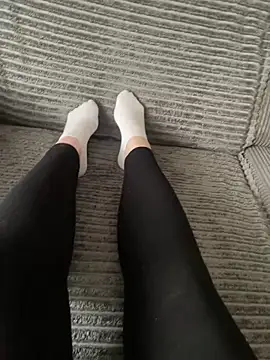 LilouPieds online show from March 29, 2026, 3:02 pm