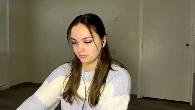 Snapshot of NosyFuel chatting on March 25, 2026, 7:08 am NosyFuel online show from March 25, 2026, 7:08 am