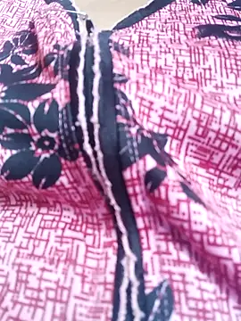 Snapshot of itz-soniya67 chatting on March 25, 2026, 2:33 am itz-soniya67 online show from March 25, 2026, 2:33 am