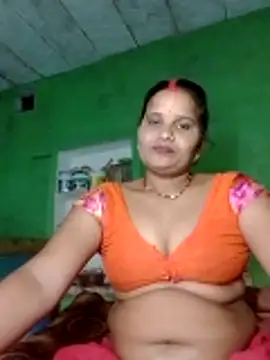Snapshot of Shivani09900 chatting on June 9, 2026, 5:25 pm Shivani09900 online show from June 9, 2026, 5:25 pm