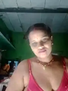 Snapshot of Shivani09900 chatting on July 4, 2026, 7:51 pm Shivani09900 online show from July 4, 2026, 7:51 pm