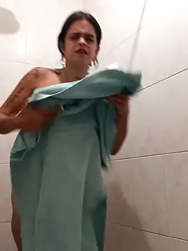 VENUSH STYLO online show from April 11, 2026, 2:52 am