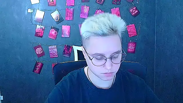 Bella lla online show from March 23, 2026, 12:49 pm