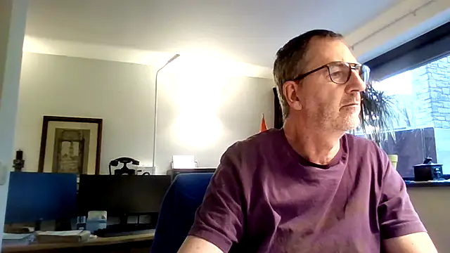 Snapshot of HotLucas66 chatting on March 25, 2026, 11:42 am HotLucas66 online show from March 25, 2026, 11:42 am