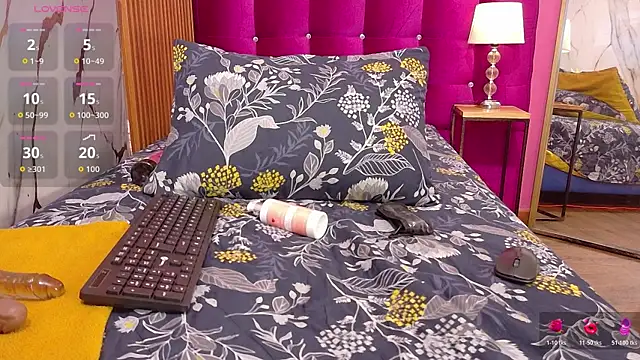 skinnyindiansluttt online show from June 16, 2026, 12:49 pm
