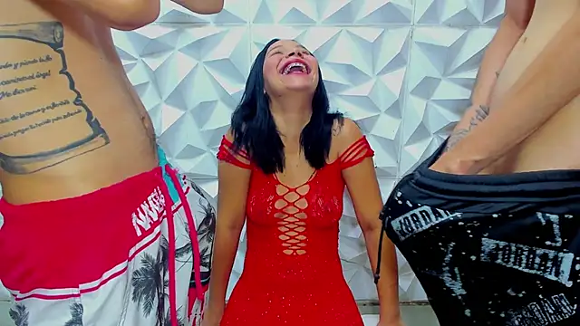 Snapshot of submissive_whore_XXX chatting on March 31, 2026, 6:43 pm submissive whore XXX online show from March 31, 2026, 6:43 pm