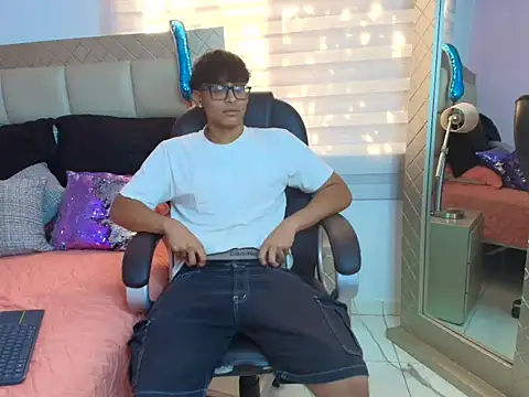 mathias oberlin online show from March 23, 2026, 8:19 pm