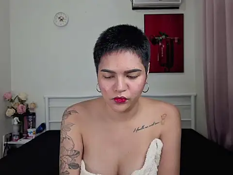 monicaconde online show from May 21, 2026, 8:23 am