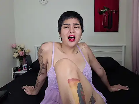 monicaconde online show from May 20, 2026, 5:48 am