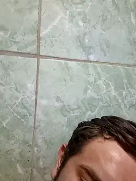 Snapshot of peludo233 chatting on April 9, 2026, 12:01 am peludo233 online show from April 9, 2026, 12:01 am