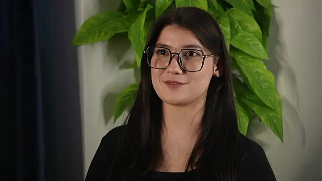 KandisKuy online show from March 26, 2026, 2:15 pm