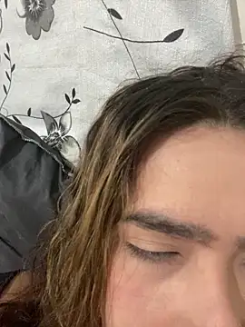 isadora437 online show from March 24, 2026, 12:32 am