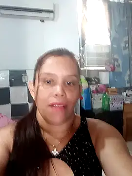 alexandra-queen online show from April 28, 2026, 7:07 pm