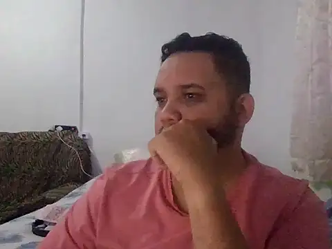 Snapshot of T_Santana chatting on June 23, 2026, 1:03 am T Santana online show from June 23, 2026, 1:03 am