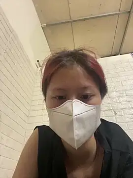 Bethiencute online show from June 15, 2026, 1:44 pm