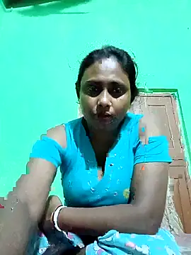 Snapshot of puja560 chatting on April 6, 2026, 2:07 pm puja560 online show from April 6, 2026, 2:07 pm