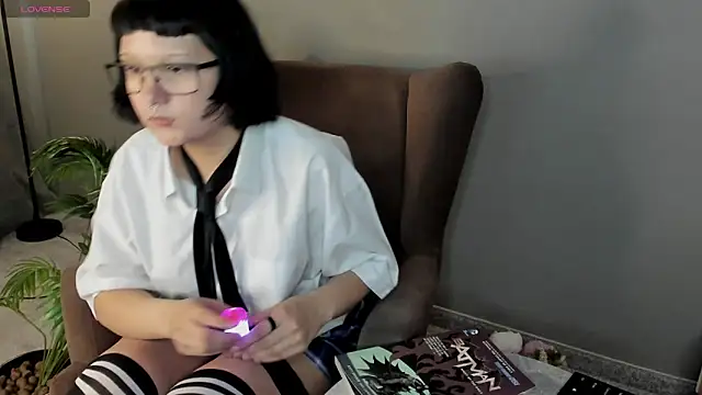 Snapshot of Amelia_goth chatting on May 12, 2026, 1:28 pm Amelia goth online show from May 12, 2026, 1:28 pm