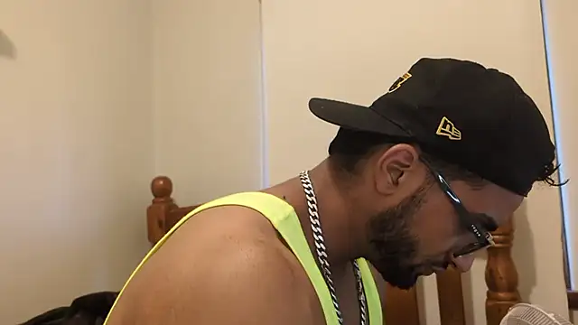 robin103666 online show from March 29, 2026, 9:44 am