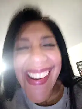 Snapshot of SamanthaRosse01_ chatting on April 2, 2026, 2:52 am SamanthaRosse01 online show from April 2, 2026, 2:52 am